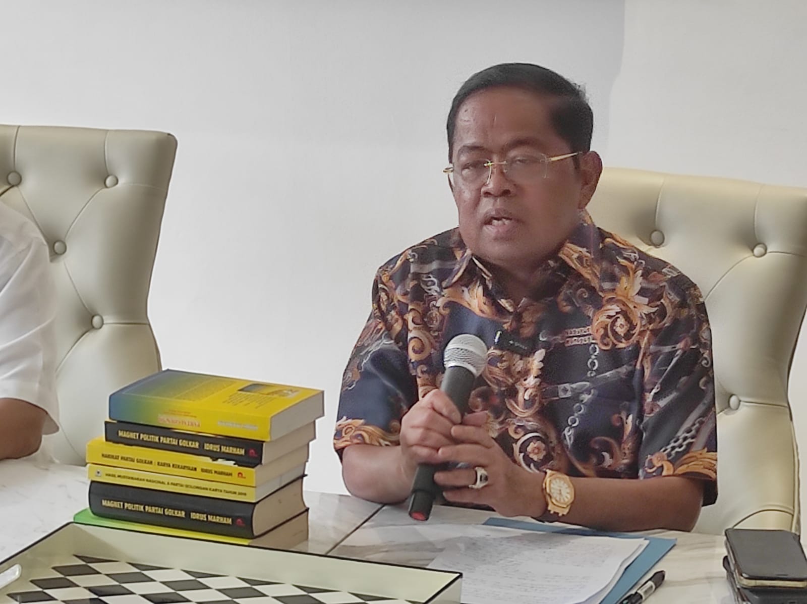 Idrus Marham Klarifikasi Isu Jokowi Jadi Ketua Dewan Pembina Golkar Jika Bahlil Terpilih