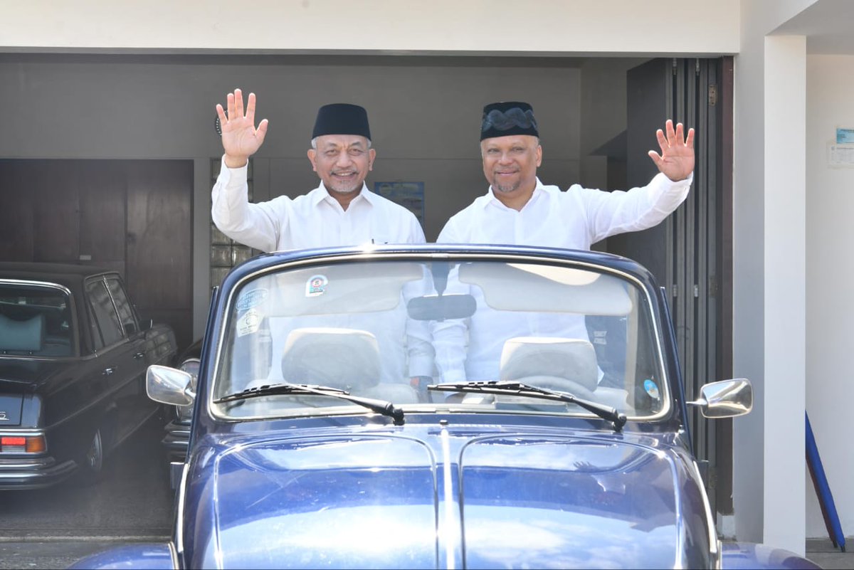 Syaikhu-Ilham Daftar Pilgub Jabar 2024 dengan VW Kodok