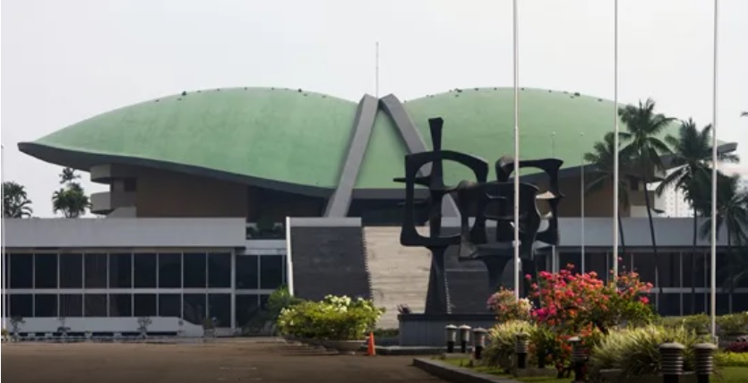 Daftar Anggota DPR/DPD/MPR Termuda dan Tertua Dilantik Hari Ini