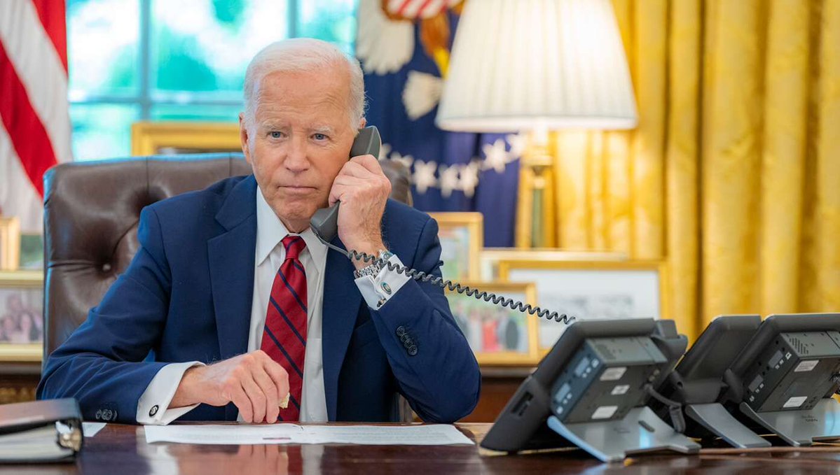 Joe Biden Telepon Trump, Pastikan Transisi Kekuasaan yang Lancar