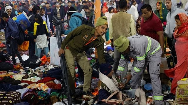 Tragedi di Maha Kumbh Mela: 15 Orang Diduga Tewas dalam Insiden Desak-Desakan