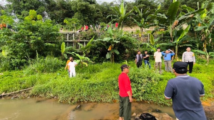 Remaja di Bogor Injak Kaki Mayat Saat Asyik Berenang di Sungai Cisadane