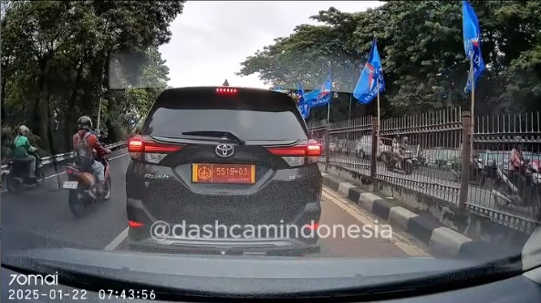 Kapuspen TNI Buka Suara Viral Video Pengemudi Mobil Pelat Dinas TNI dan Sipil Cekcok di Jaktim
