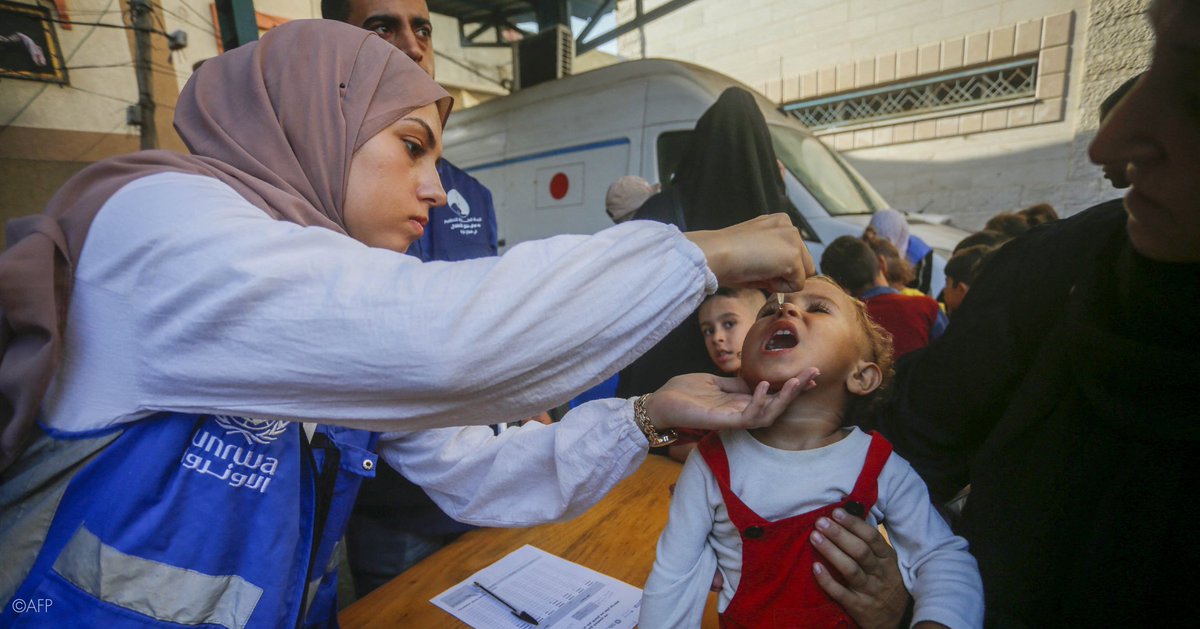 UNRWA, sudah 70 tahun memberikan layanan kesehatan, pendidikan, dan bantuan pangan kepada pengungsi Palestina. (foto X/@UNHumanRights)