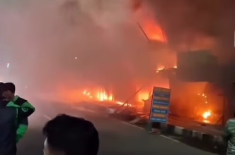 Empat Ruko Kebakaran di Tangsel Gegara Bocah Main Petasan, Alami Kerugian Rp300 Juta