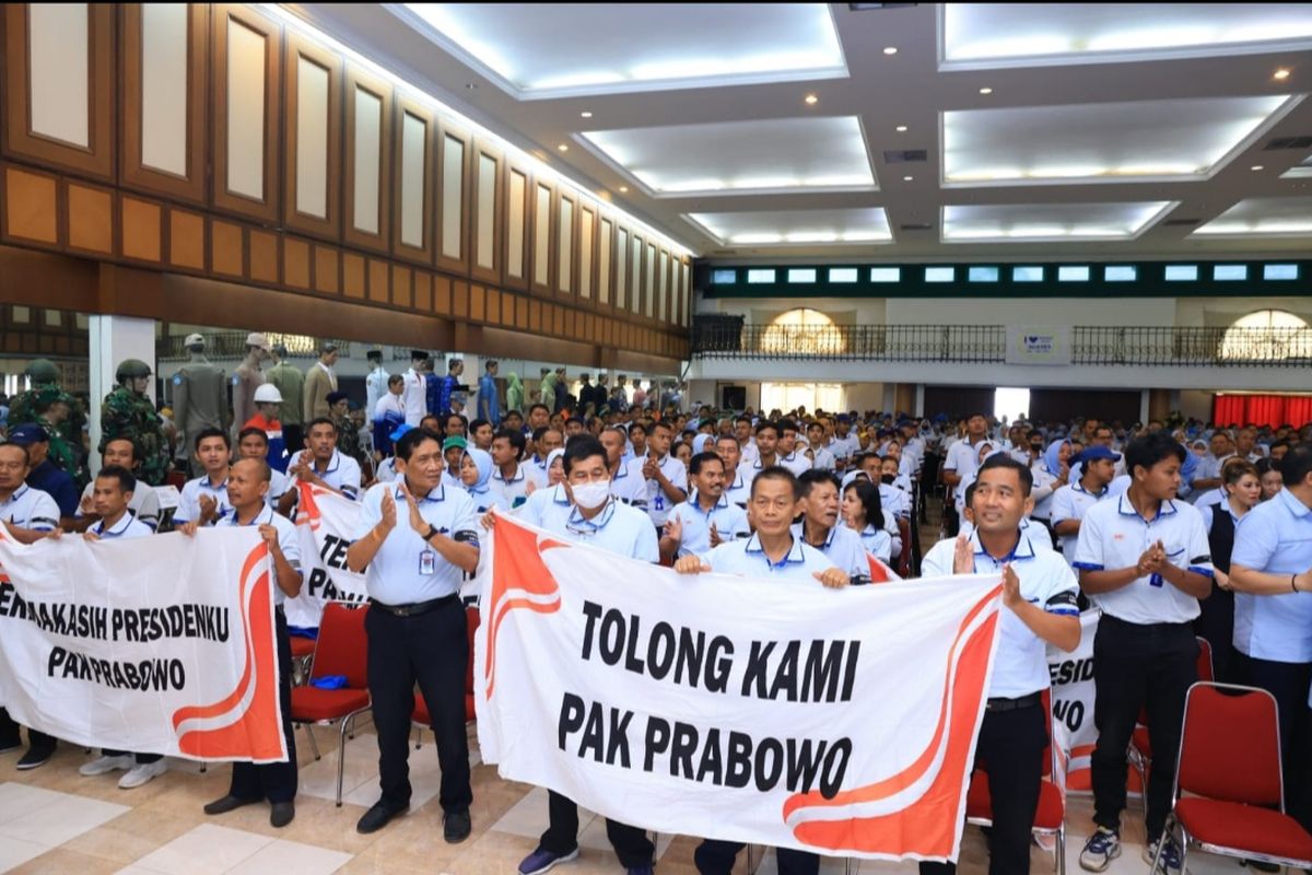 Prabowo Panggil Menaker dan PT Sritex, Cari Solusi PHK Ribuan Buruh